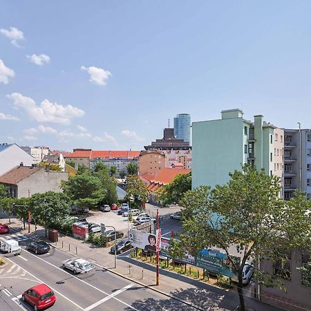 Cozy & Spacious Family Stay Near Train Station Bratislava Exterior foto